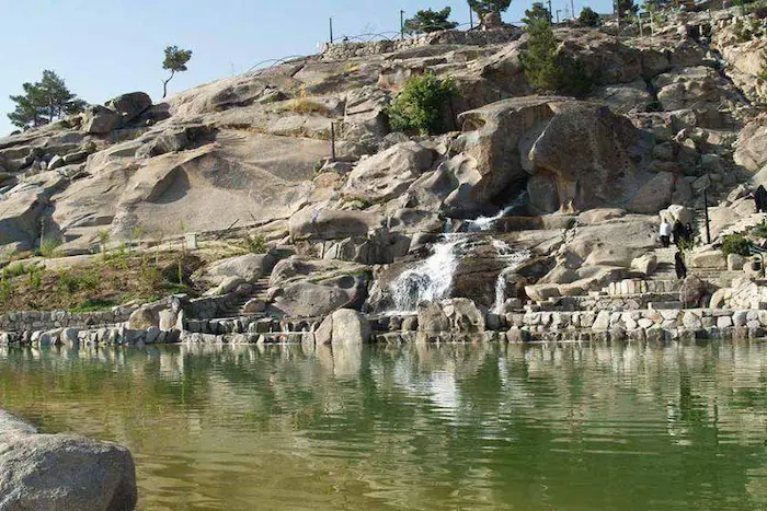 دریاچه و صخره های سنگی پارک کوهسنگی مشهد 216261212