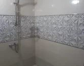 حمام با شیرالات با کیفیت و کاشی های زیبا 545452121