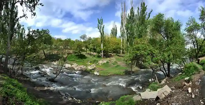 رودخانه و طبیعت اطراف آن باغ وکیل آباد مشهد 1366589