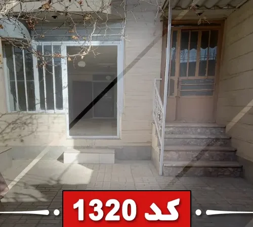 دو درب ورودی و نمای ساختمان سنگی خانه ویلایی در قوچان 41564826
