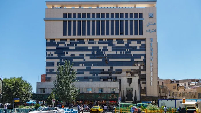 نمای بیرونی ساختمان مدرن هتل اترک مشهد 54867441525